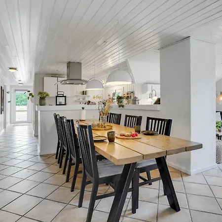 Ferienhaus Gorgeous In With Sauna *